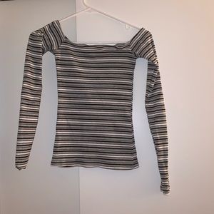 Off the shoulder long sleeve top